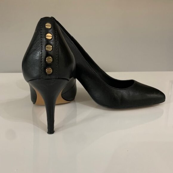 Leather pumps - Picture 1 of 10